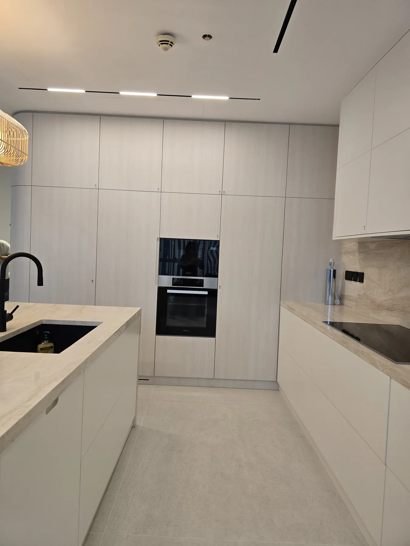 Alwan Fit-out renovation, Dubai project.